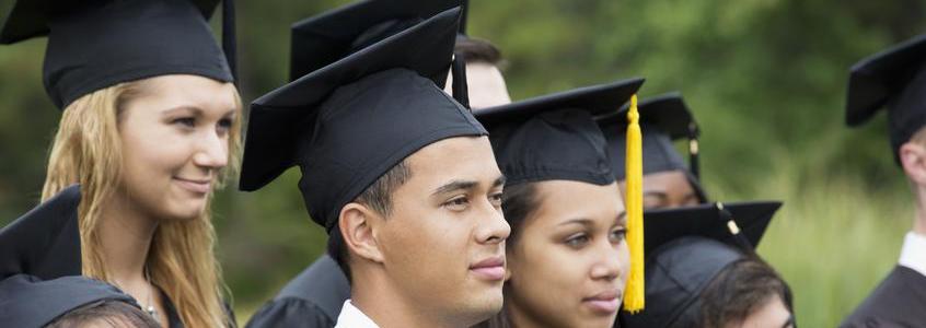 Undergraduate Degree Earners Decrease 2.8% in 2022-2023 Academic Year