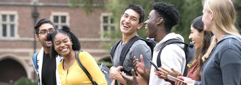 Mental health professional advising to students