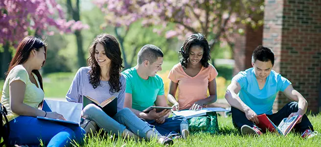 Spring 2026 Enrollment Trends: Undergraduate Growth Continues as Graduate Enrollment Levels Off